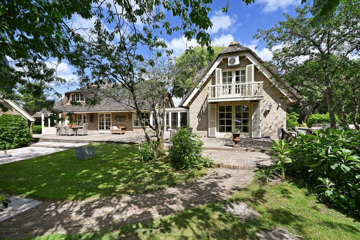 Photo 2 of Schoonouwenseweg 12