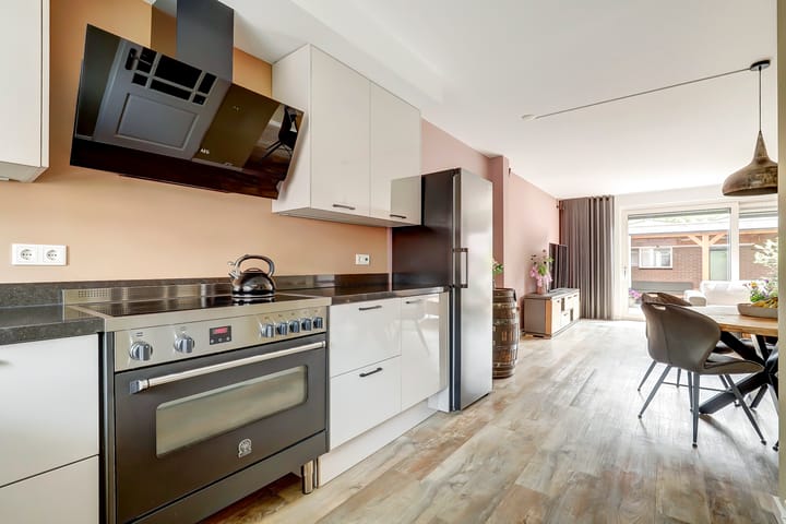 Foto 11 van Eikenlaan 32