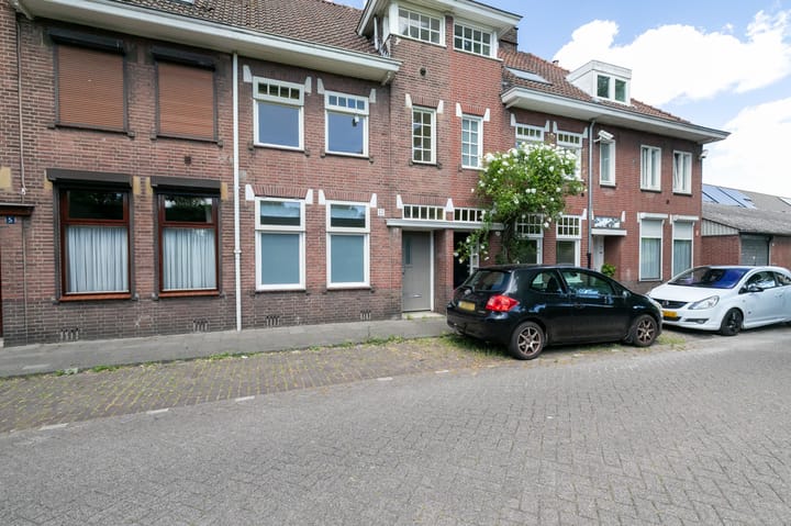 Foto 1 van Zuid-Oosterstraat 4