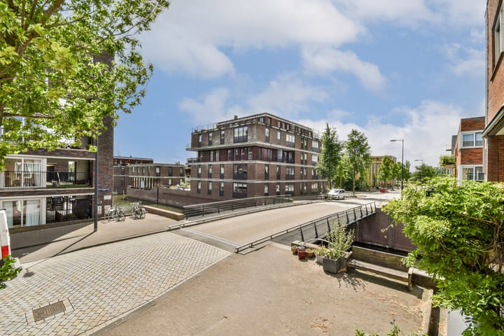 Foto 11 van Peter Martensstraat 39