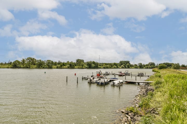 Foto 19 van Peter Martensstraat 39