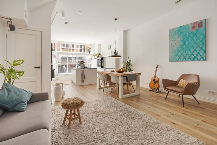 Photo 2 of Eerste Rozendwarsstraat 13-H