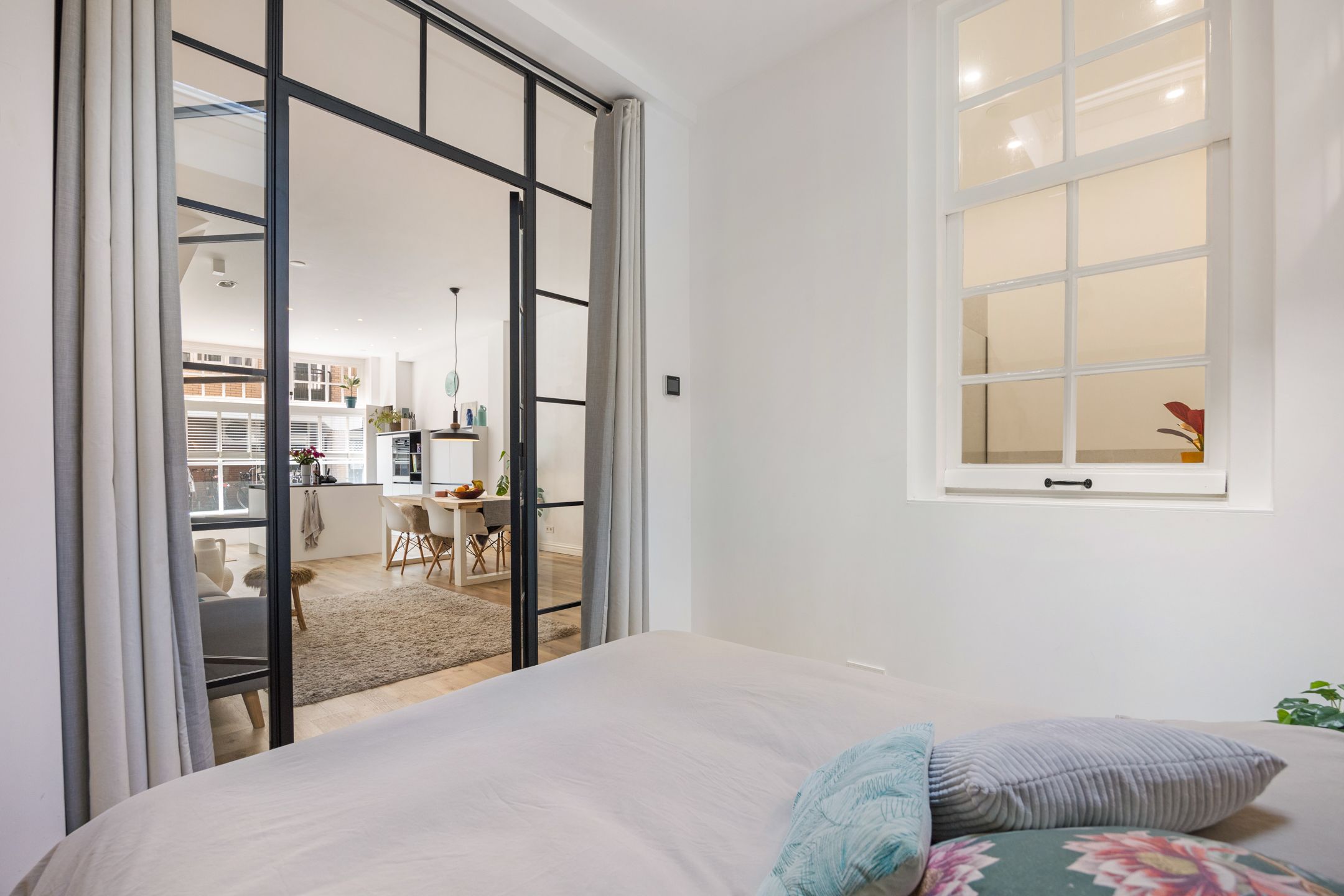 Foto 21 van Eerste Rozendwarsstraat 13-H