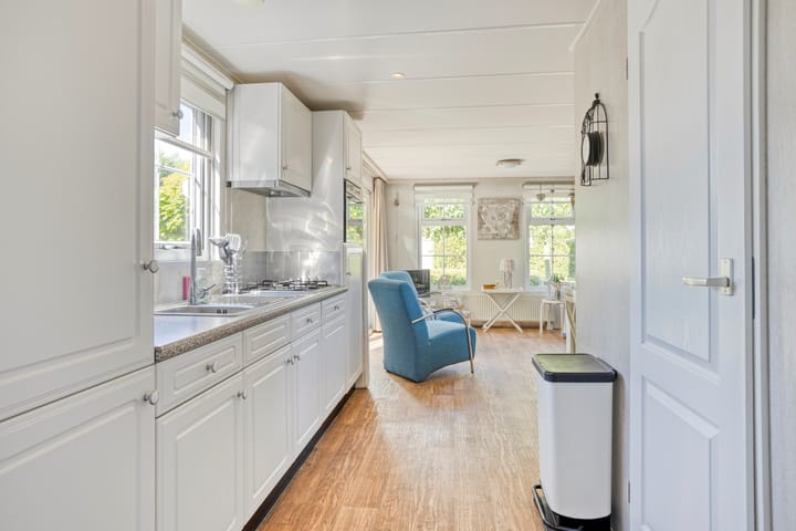 Foto 10 van Landingsweg 1-748