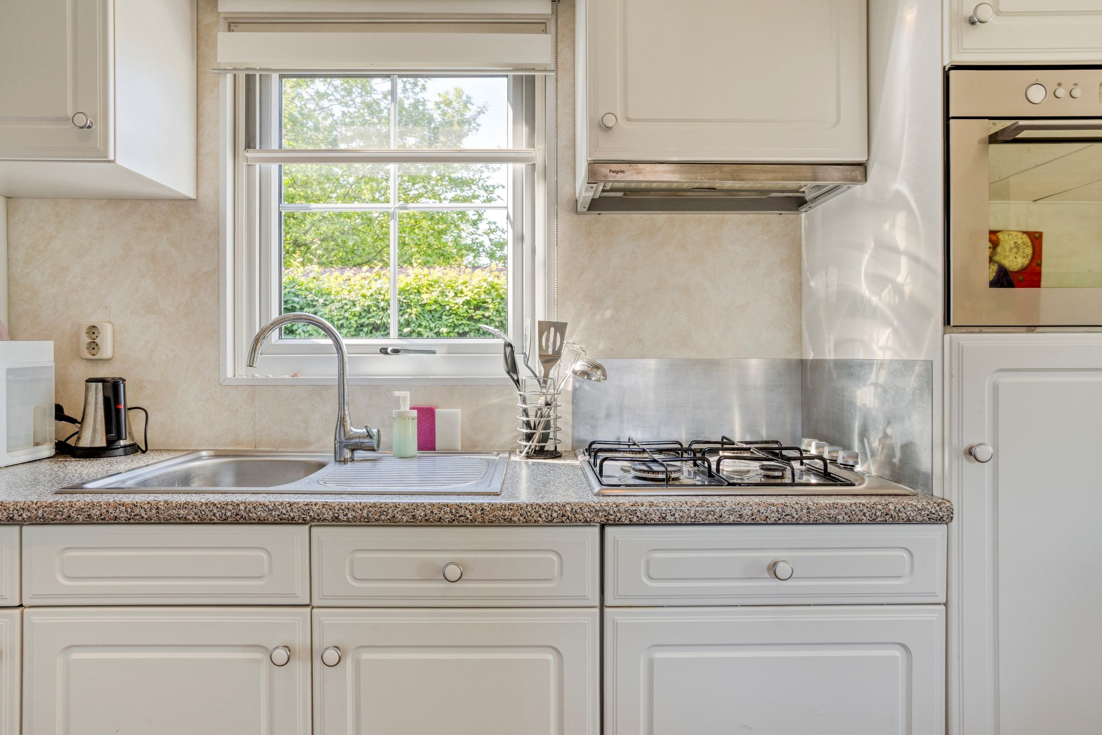 Foto 12 van Landingsweg 1-748