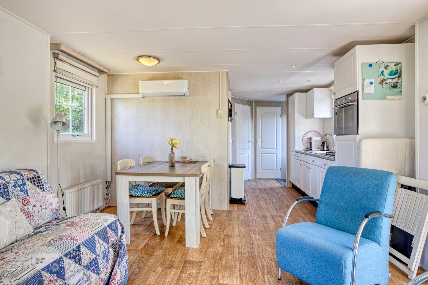 Foto 14 van Landingsweg 1-748