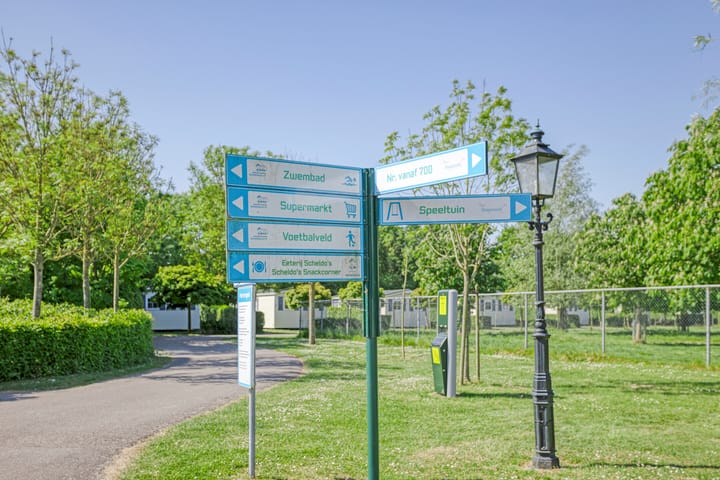 Foto 34 van Landingsweg 1-748