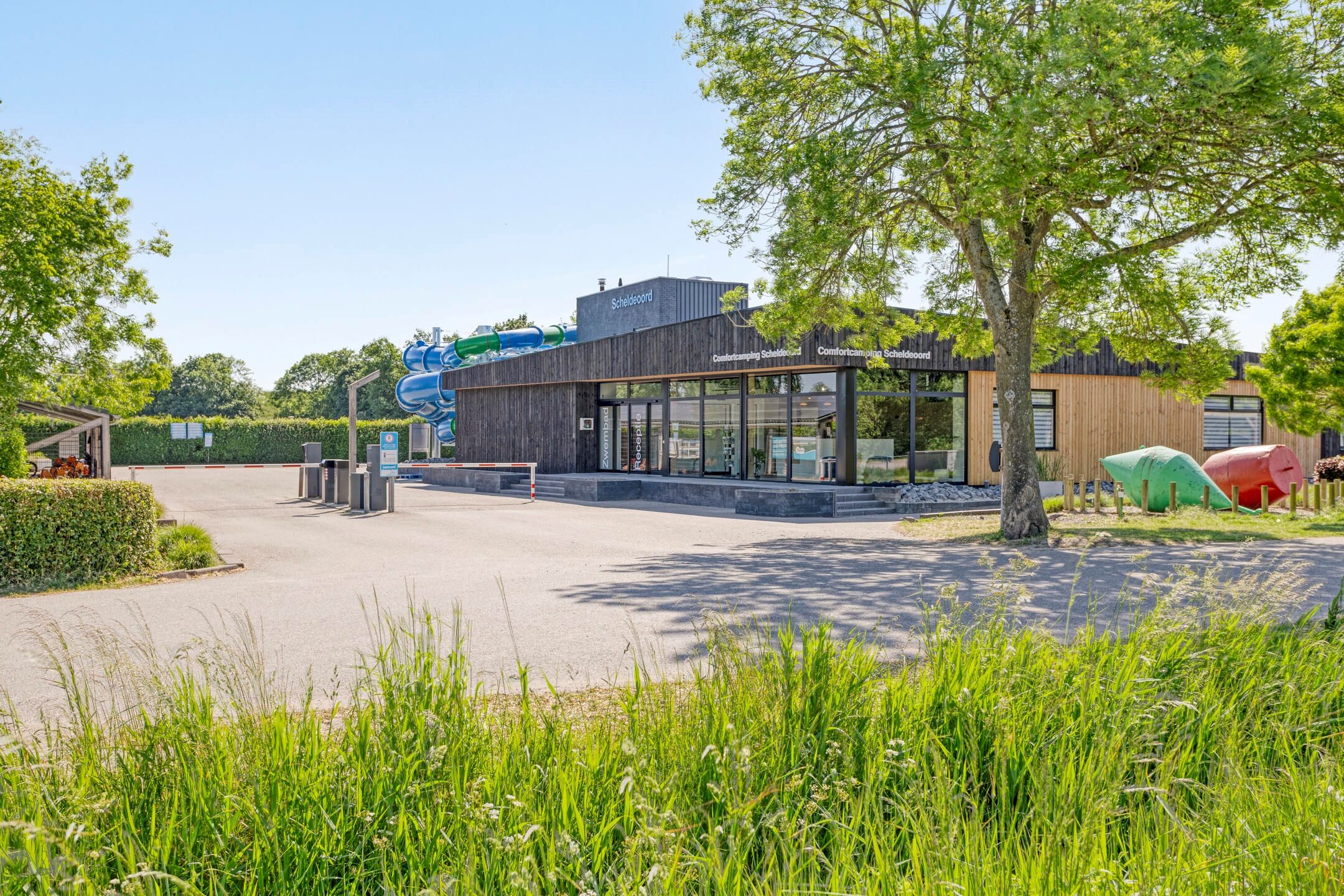 Foto 36 van Landingsweg 1-748