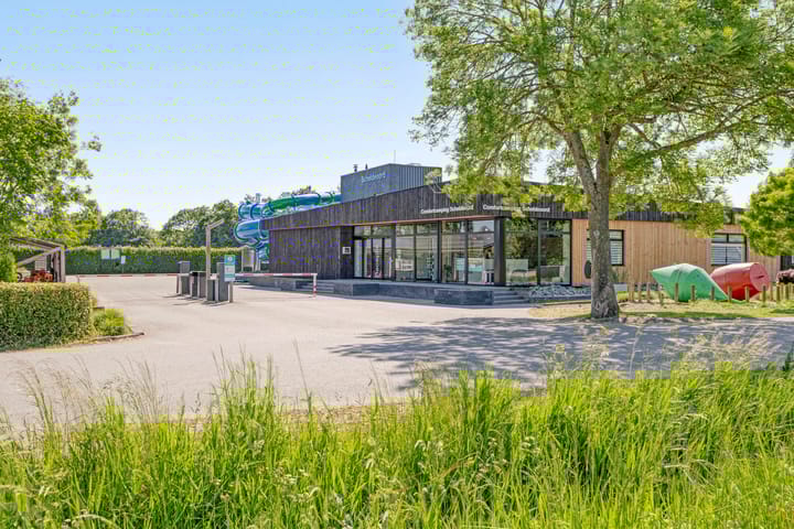 Foto 36 van Landingsweg 1-748