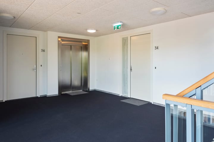 Photo 12 of Hartingstraat 32