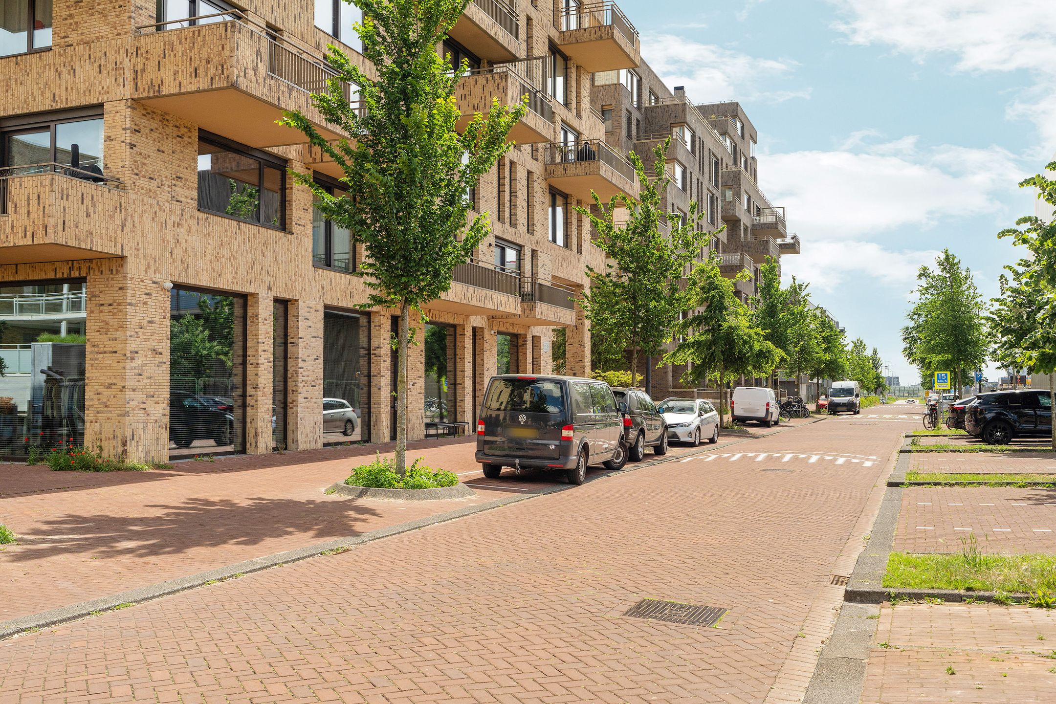 Foto 39 van Faas Wilkesstraat 249