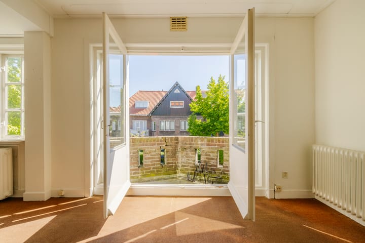 Foto 22 van Lucas van Leijdenlaan 13