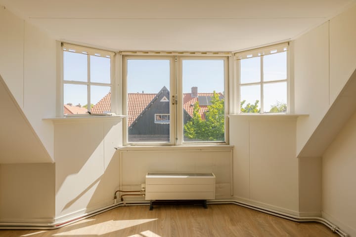 Foto 35 van Lucas van Leijdenlaan 13