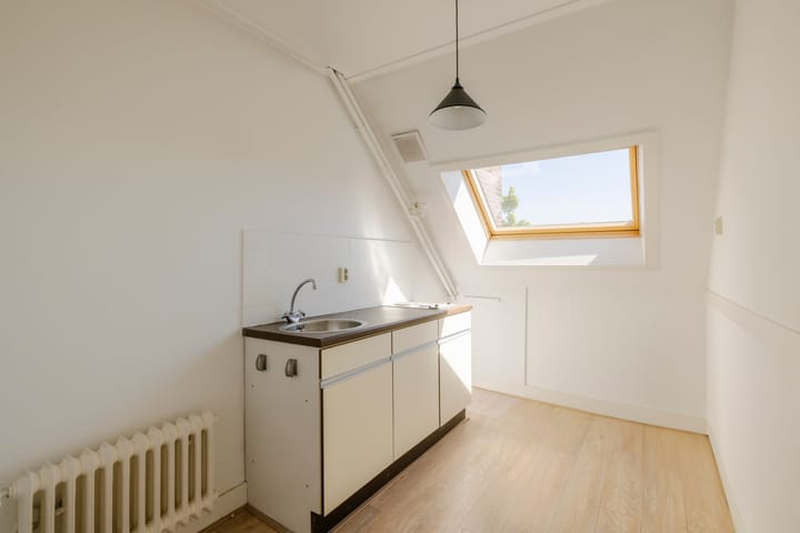 Foto 37 van Lucas van Leijdenlaan 13