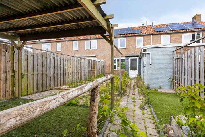 Foto 20 van Johannis Bogaardstraat 4