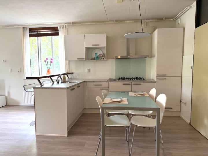 Foto 12 van Van Beuningenstraat 1-A