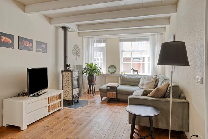 Photo 3 of Poortdijkstraat 15