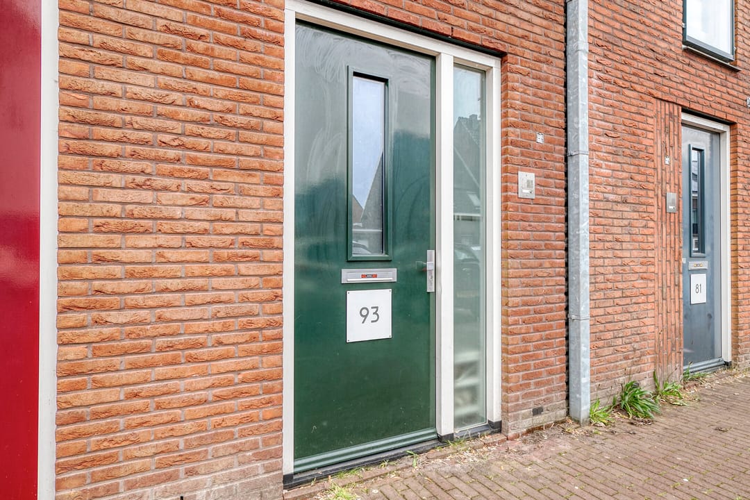 Foto 2 van Weegbree 93