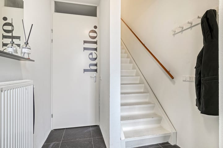 Foto 3 van Weegbree 93