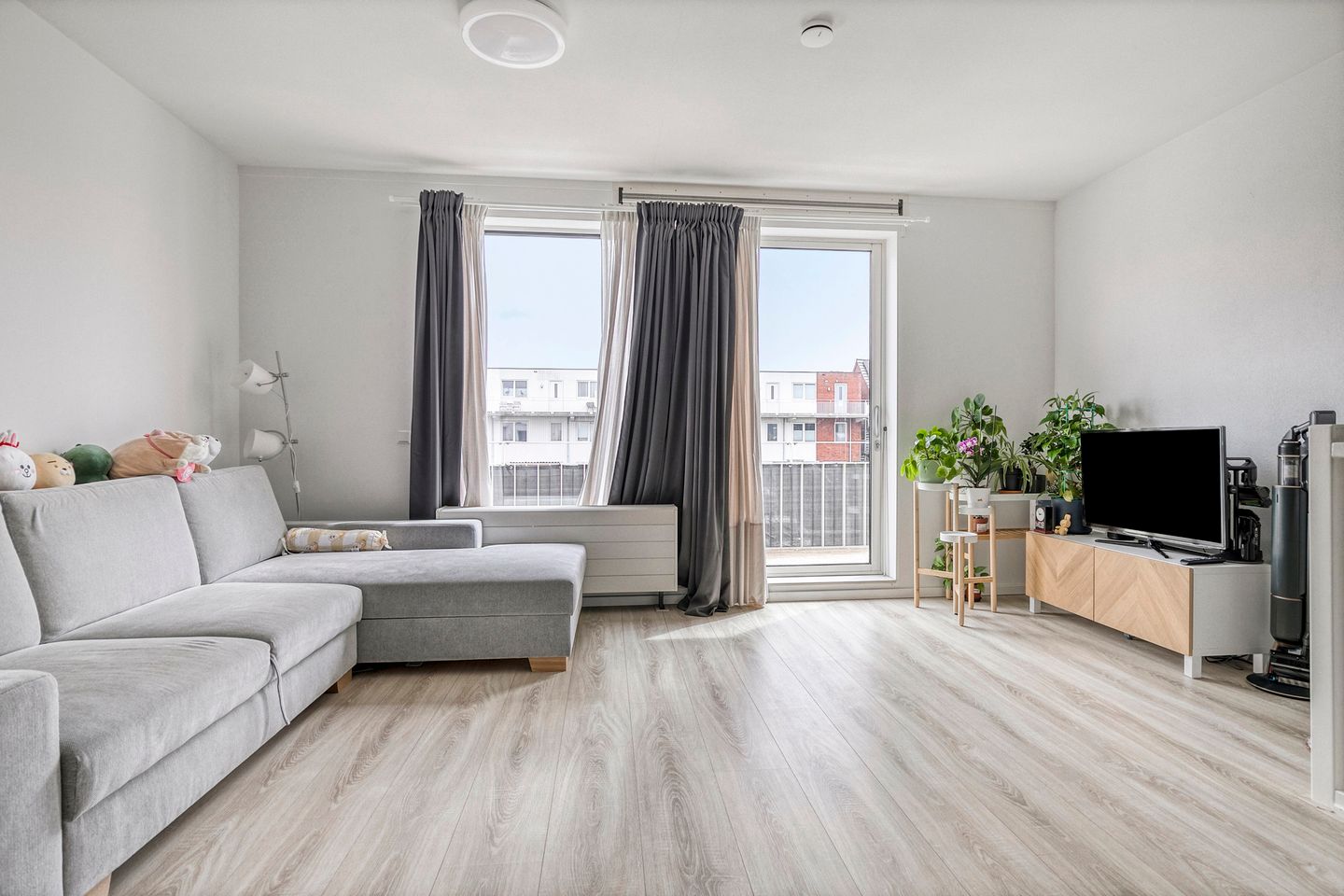 Foto 4 van Weegbree 93