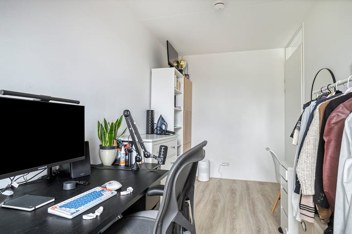 Foto 18 van Weegbree 93