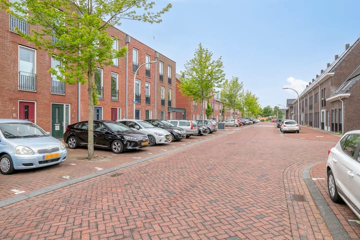 Foto 20 van Weegbree 93