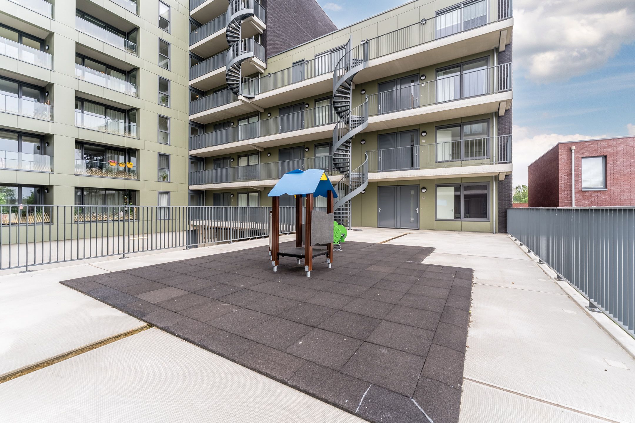 Foto 36 van Willem Frederik Hermansstraat 416