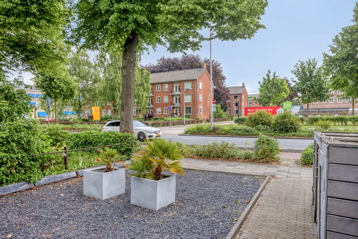 Foto 27 van Van Oldenielstraat 51