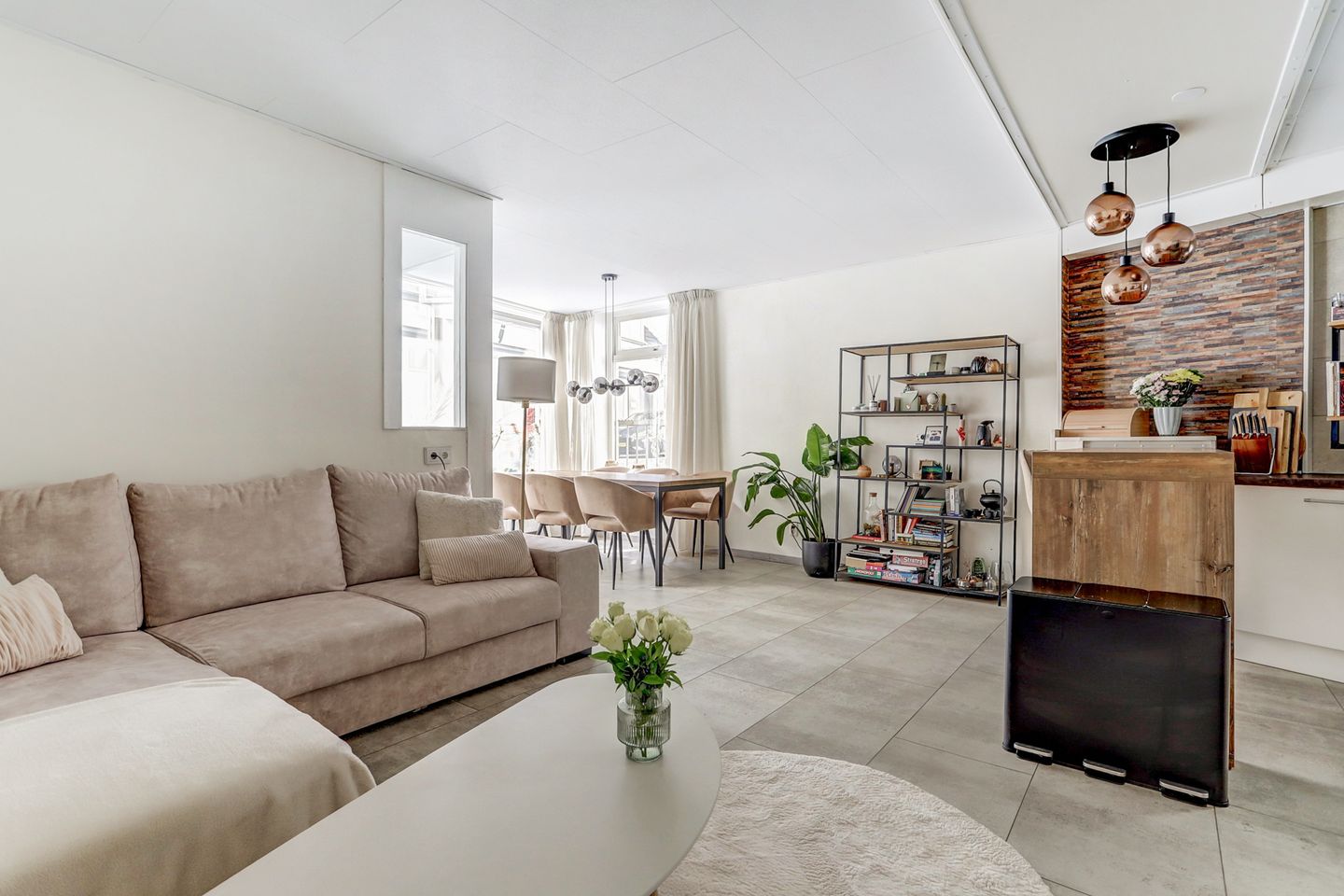 Foto 1 van Damstraat 62-A