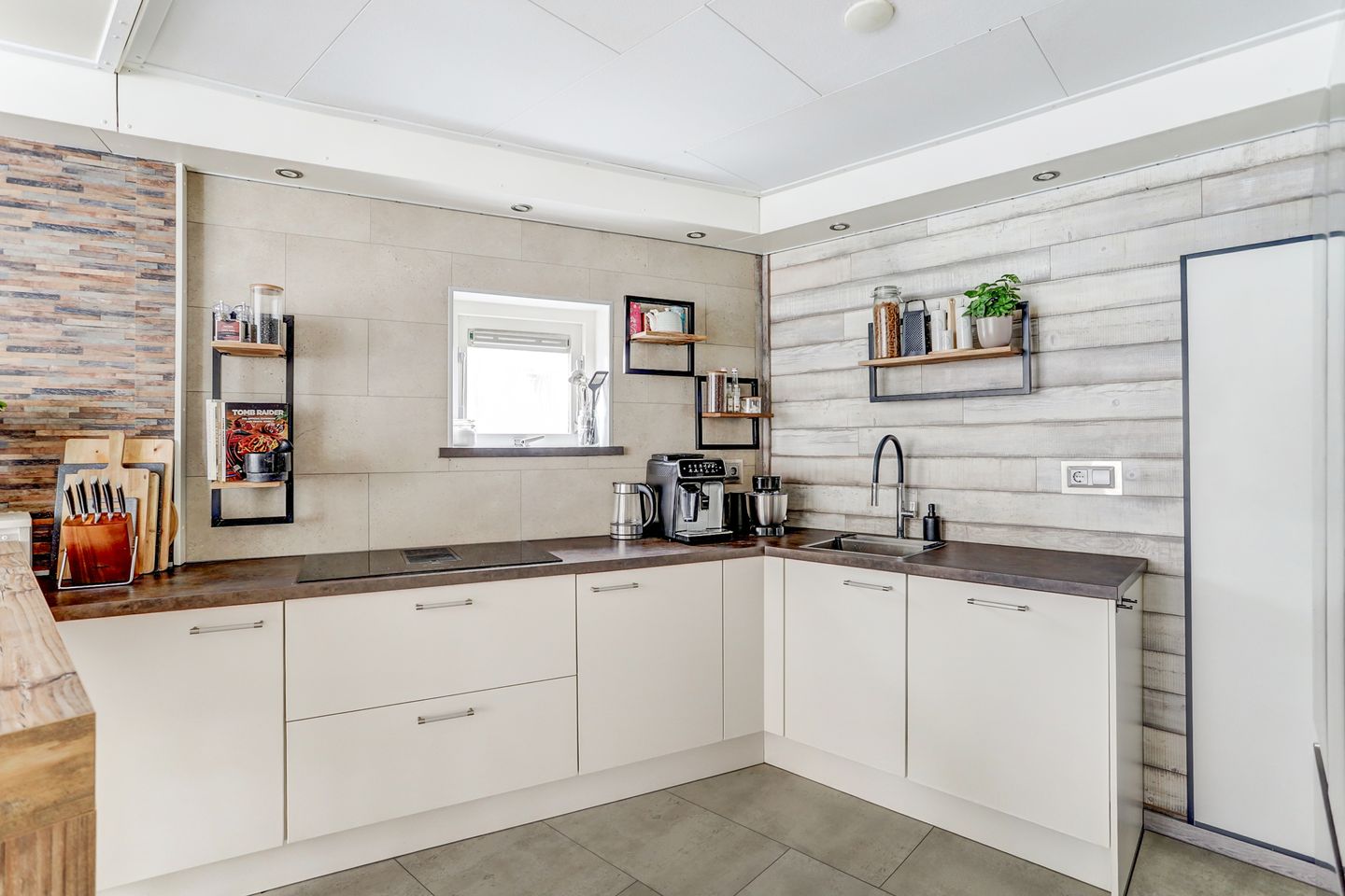 Foto 14 van Damstraat 62-A