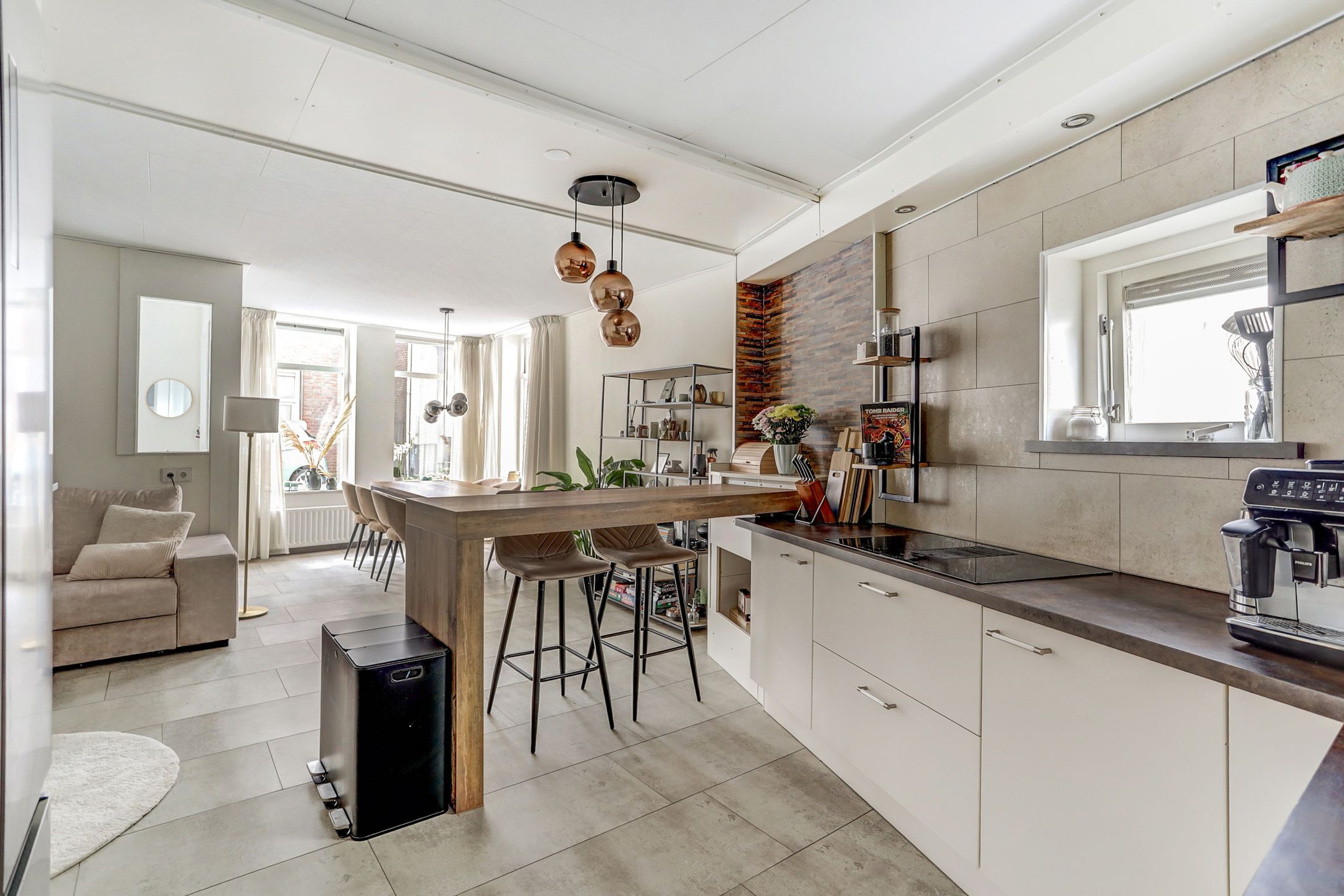 Foto 15 van Damstraat 62-A