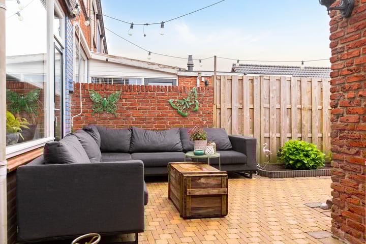 Foto 24 van J.D. van der Waalsstraat 51