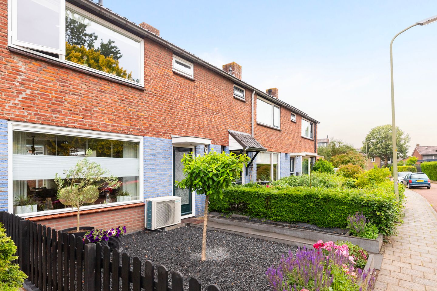 Photo 29 of J.D. van der Waalsstraat 51