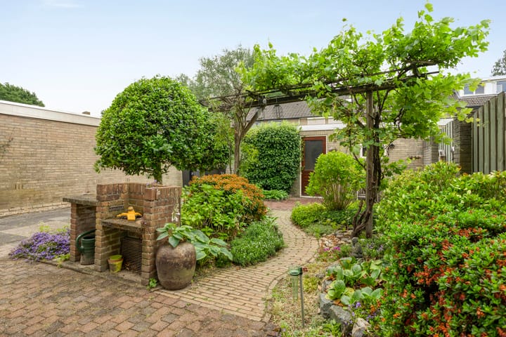 Foto 27 van De Vooghtstraat 30