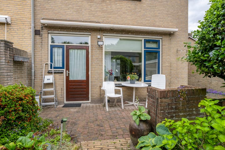 Foto 32 van De Vooghtstraat 30