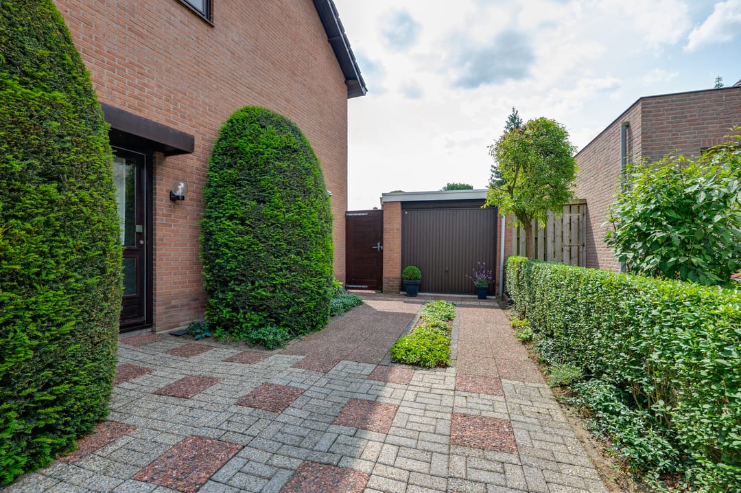 Foto 2 van Ridder van de Merwedestraat 6