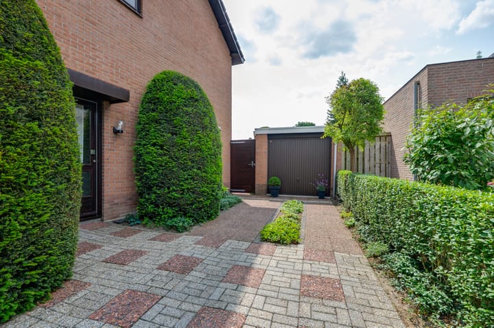 Photo 2 of Ridder van de Merwedestraat 6