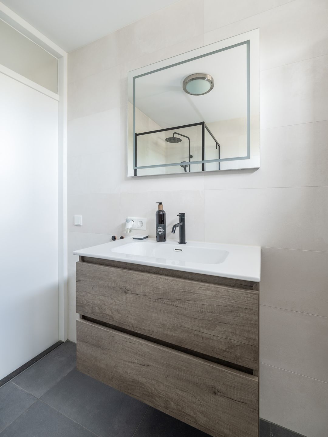 Photo 28 of Van Wijnbergenlaan 91