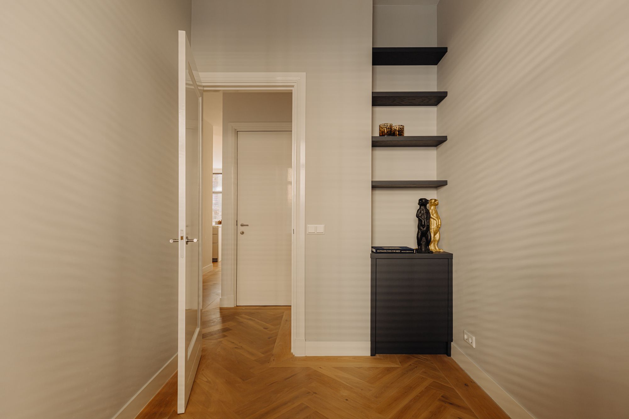 Photo 15 of Frans van Mierisstraat 62-2