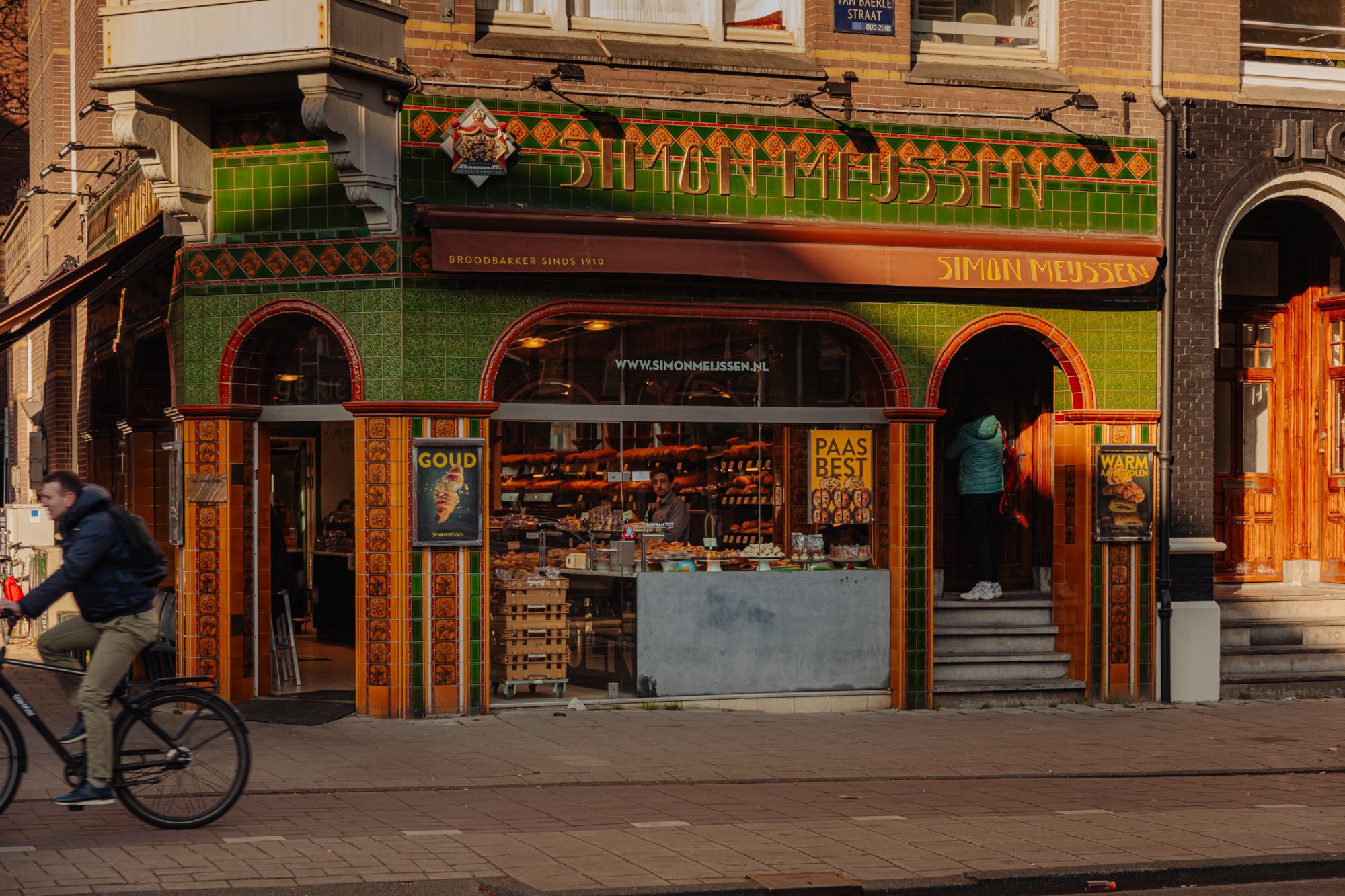Photo 21 of Frans van Mierisstraat 62-2