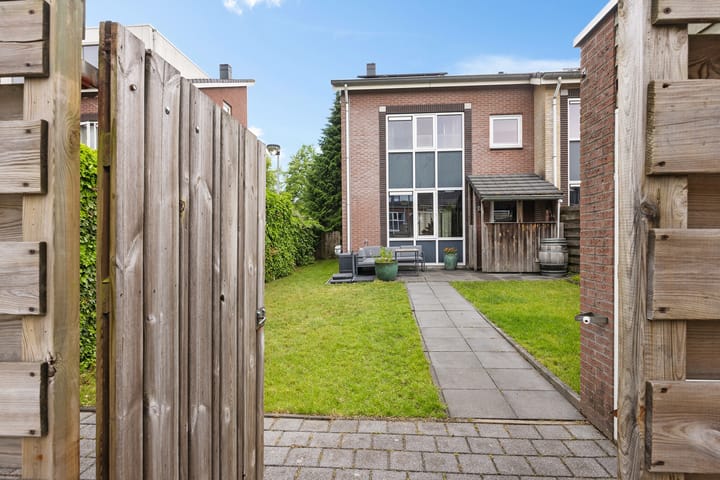 Foto 29 van Hildegard van Bingenweg 51