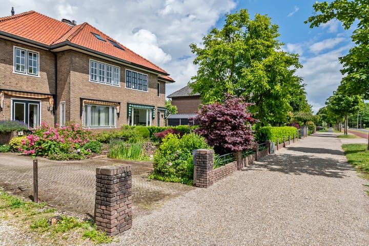 Photo 5 of Van Dam van Isseltweg 9