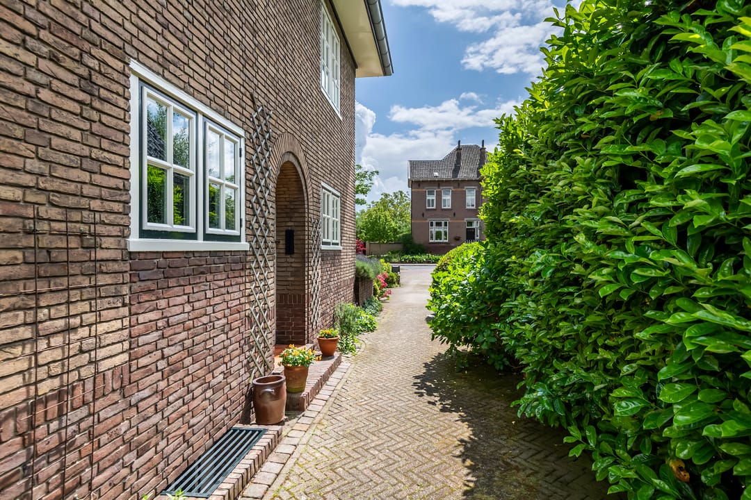 Foto 8 van Van Dam van Isseltweg 9