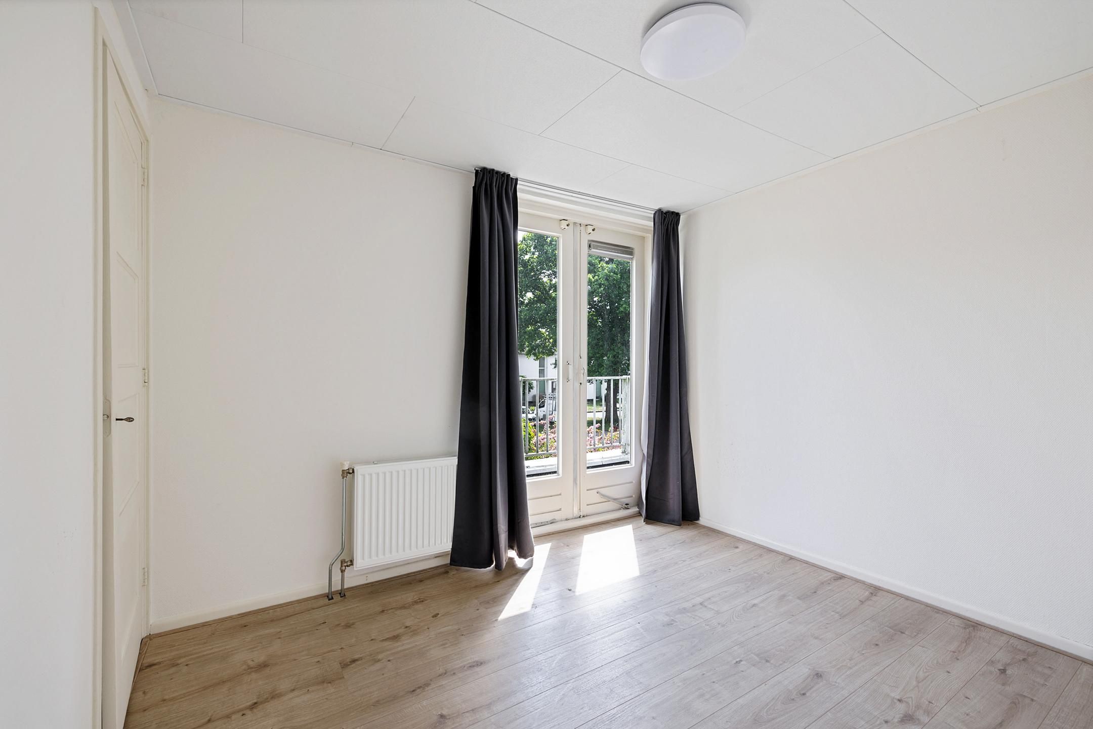 Photo 12 of Van Coevordenstraat 36