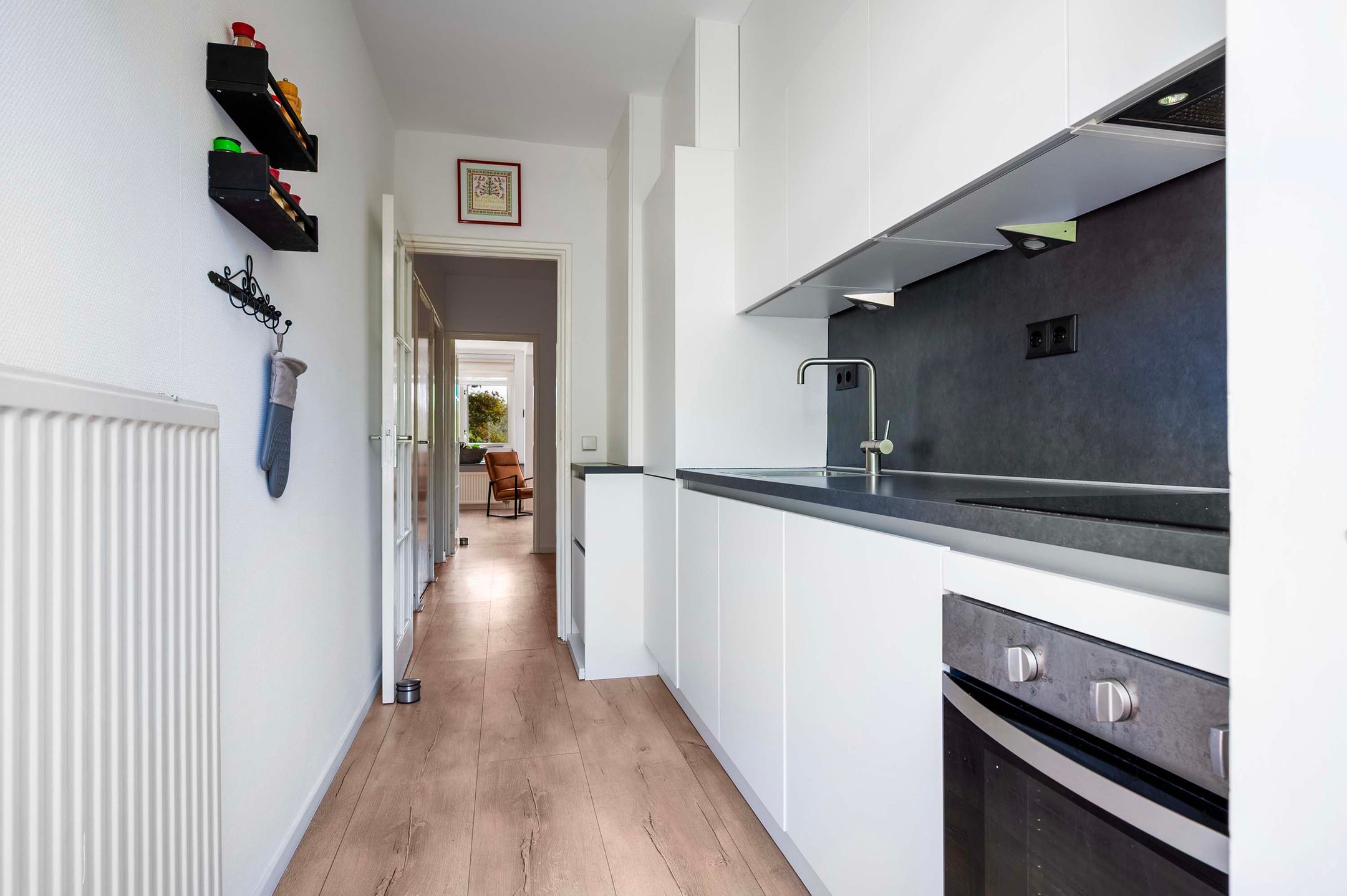 Foto 15 van Albardastraat 54