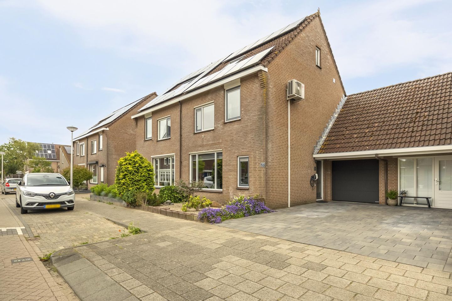 Laantje van Van Iperen 27 main image