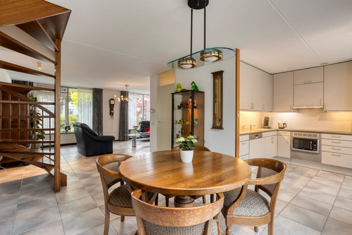 Foto 15 van Elbeplantsoen 21