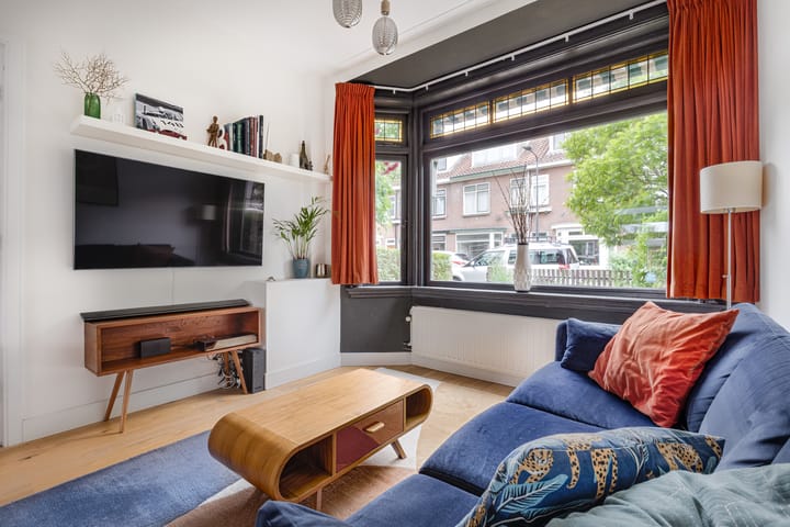 Photo 7 of Coornhertstraat 15