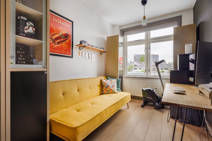 Photo 17 of Coornhertstraat 15