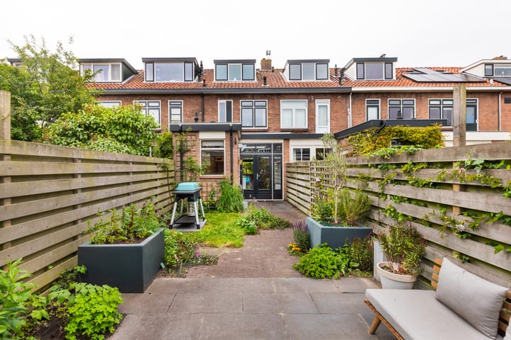 Photo 23 of Coornhertstraat 15